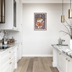 Poster Aperol Spritz vintage con bicchiere cocktail e scritta tipografica, wall art aperitivo italiano